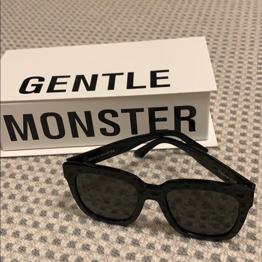 Gentle Monster Dreamer Hoff Sunglasses